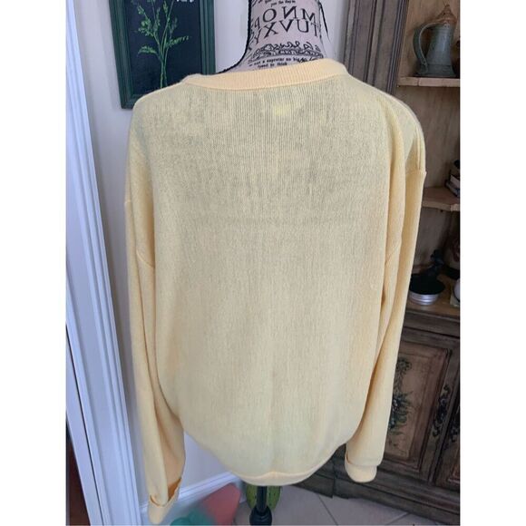Vintage 70’s IZOD Lacoste Men’s V-neck yellow orlon acrylic Sweater - Picture 2 of 8